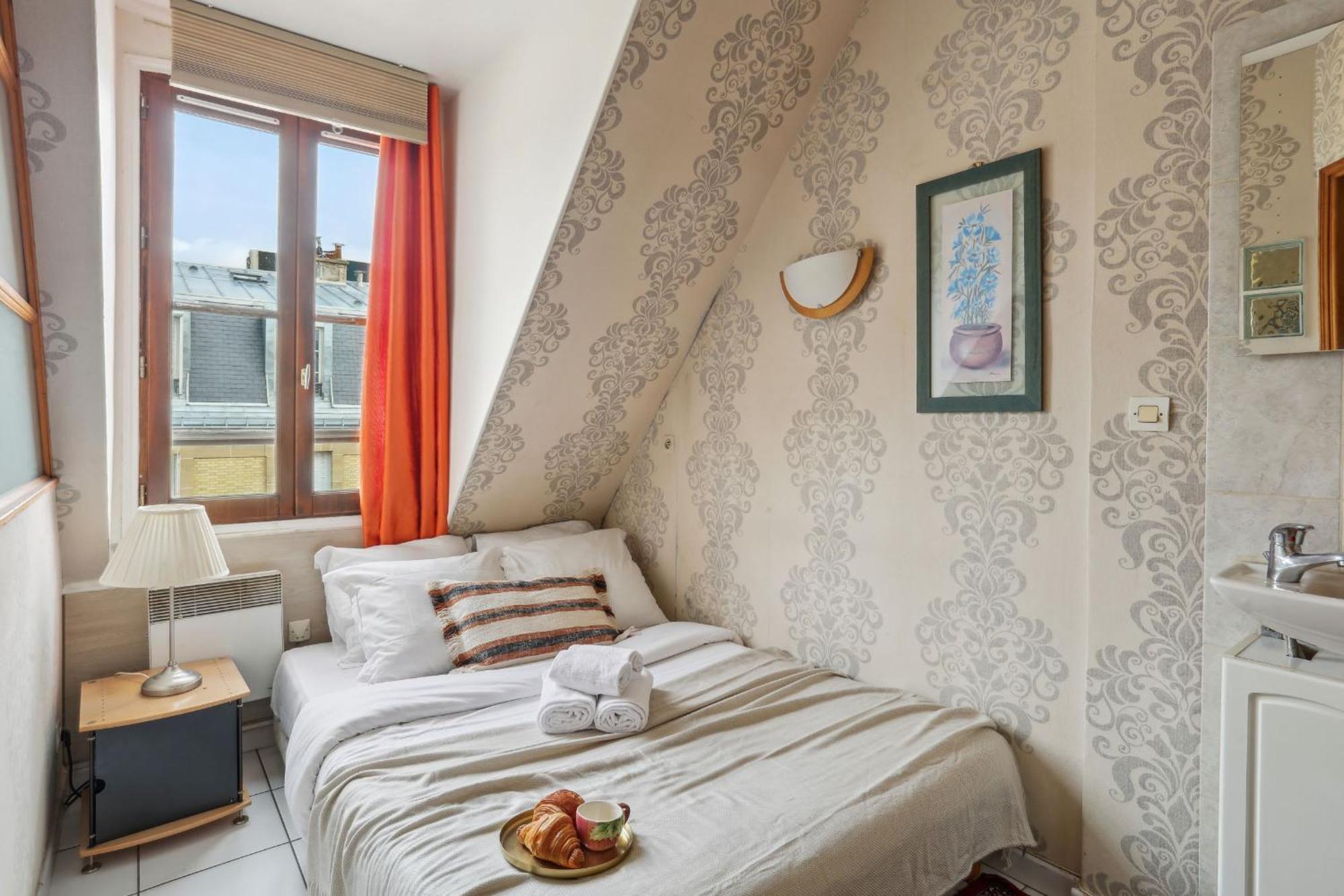 Eiffel Tower & Faubourg - 1Br - Cityapartmentstay Paris Eksteriør bilde